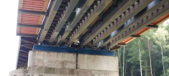 Cross Beams (2 of 3)